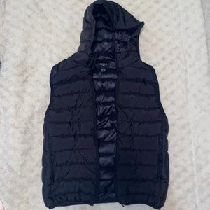 forever 21 men’s black vest with hood